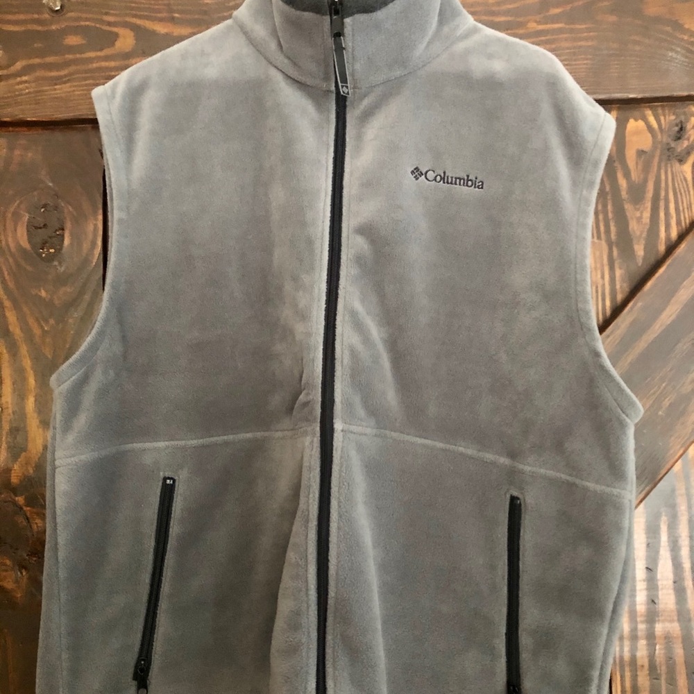 Men’s Columbia XL Vest like new